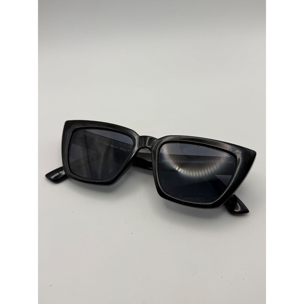 Aerie Sunnies Real Good Black Cat Eye Rectangular Sunglasses Glossy Frames